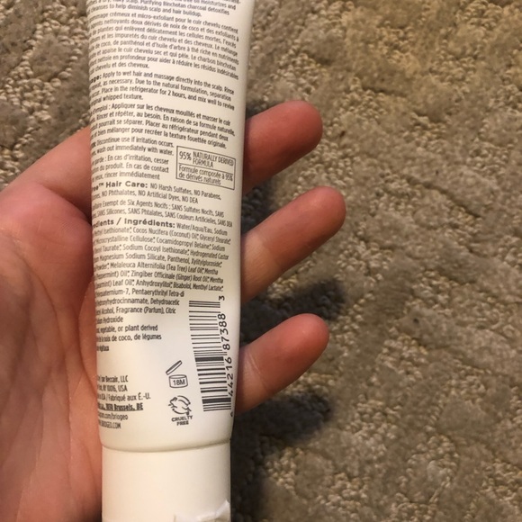 Briogeo Scalp Revival 2oz charcoal +coconut oil Micro-exfoliating Shampoo - Picture 3 of 4